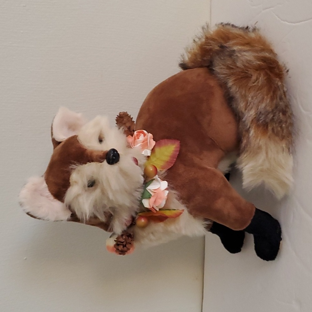 Pier1 Vintage Velvet Fall Fox